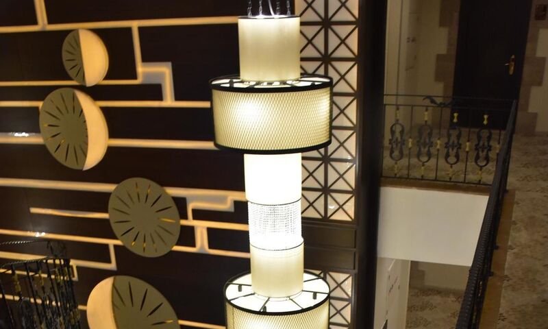White Park Otel