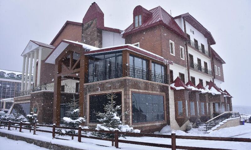 White Park Otel