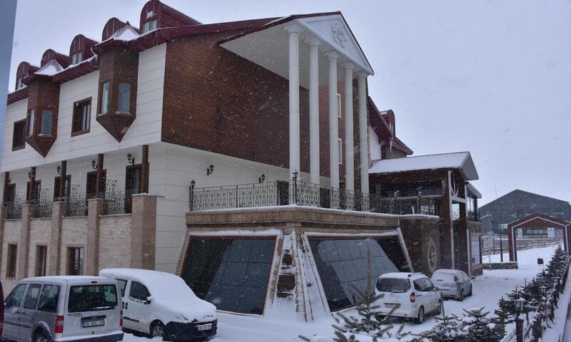 White Park Otel