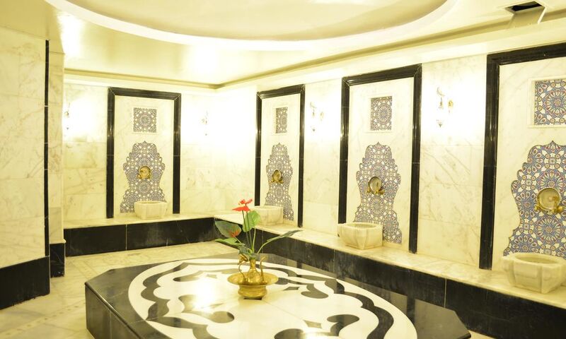 White Park Otel