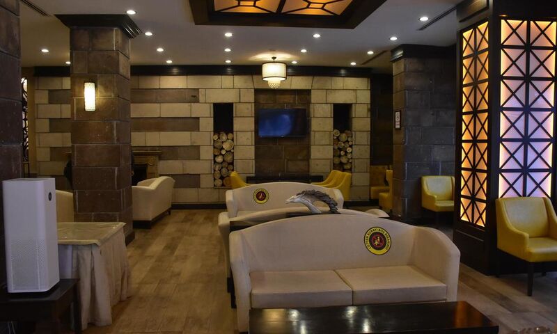 White Park Otel
