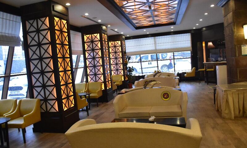 White Park Otel