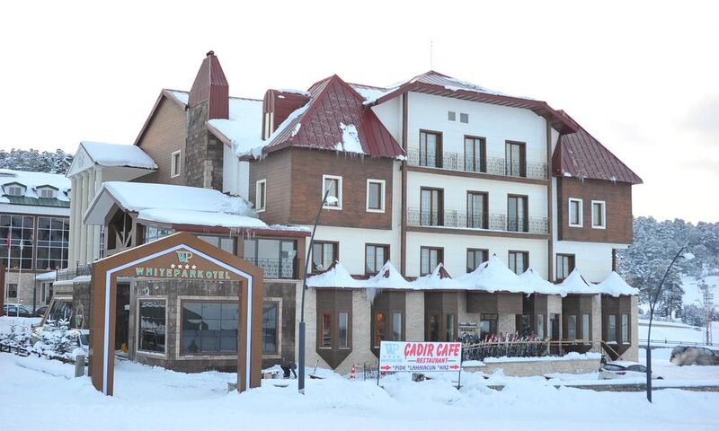 White Park Otel