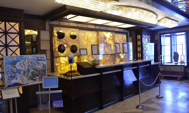 White Park Otel