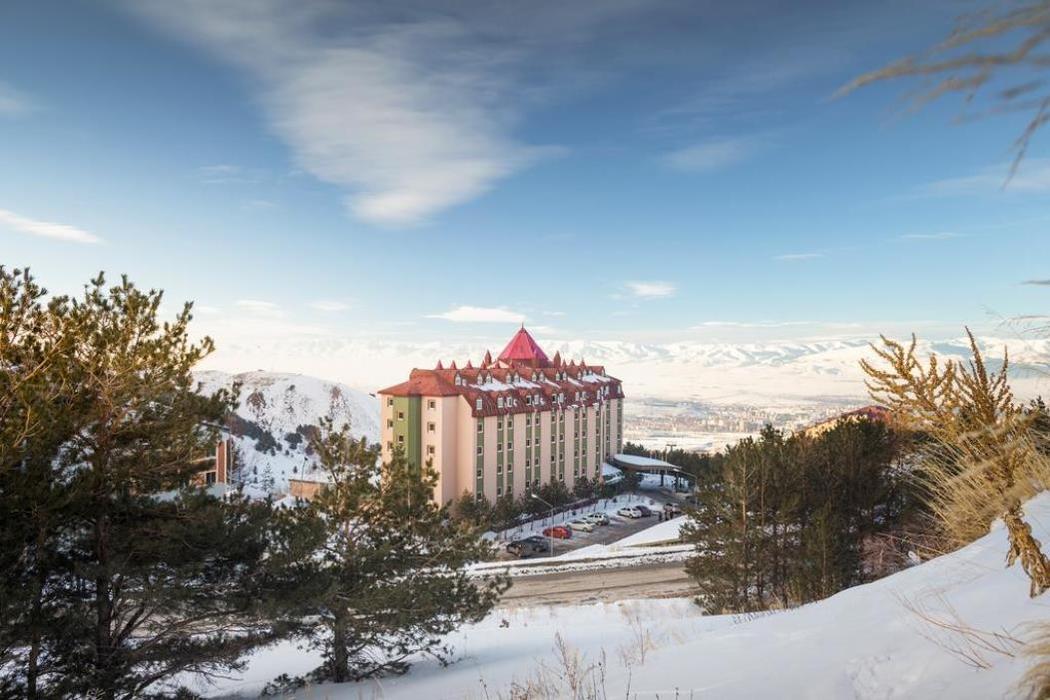 Palan Hotel Ski & Convention Resort